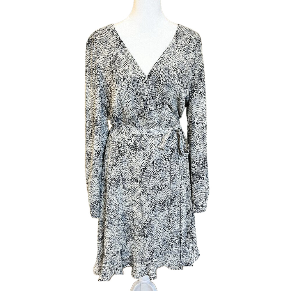 Gianni Bini Wrap Dress, Blk/Blue Reptile pattern, long sleeve, ruffled hemline L
